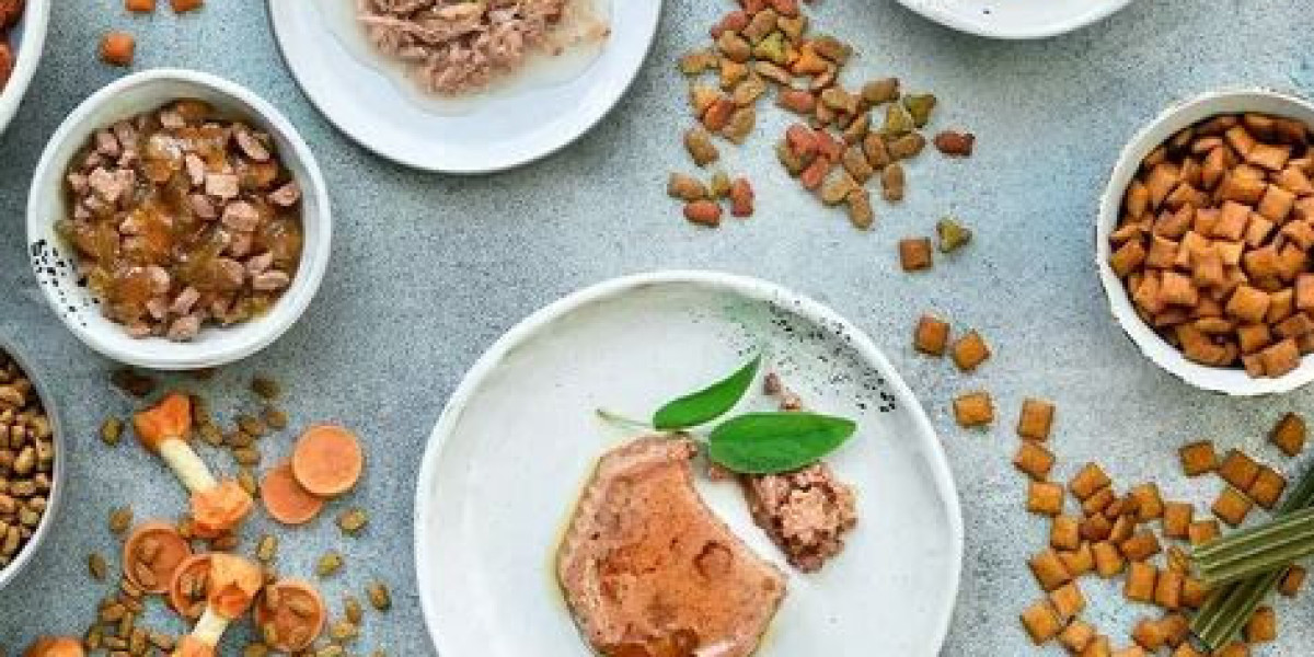 Pet Food Market: Size, Trends, Opportunities, and Challenges