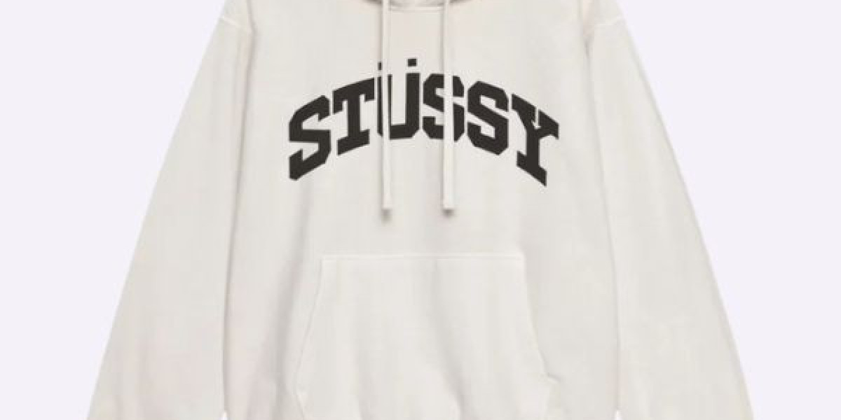 Sudadera Stussy looks that work for any season
