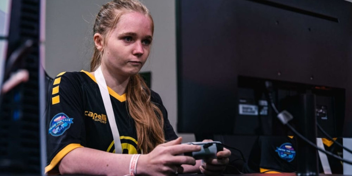 Jessica Niebel: eSports-Star im Fußball-Fokus